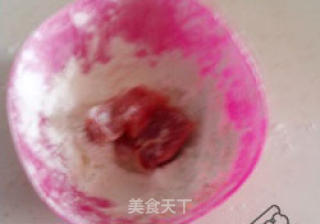 菠萝咕噜肉的做法步骤：2