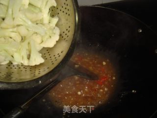 蚝油蒜茸花菜的做法步骤：2