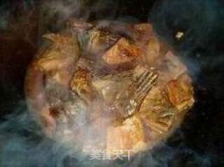 五花肉烧腊鱼的做法步骤：2