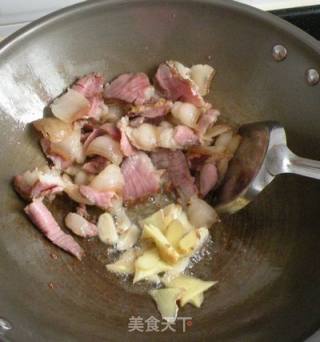 腊肉炒藠头的做法步骤：2