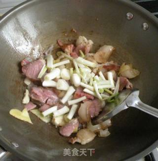 腊肉炒藠头的做法步骤：2