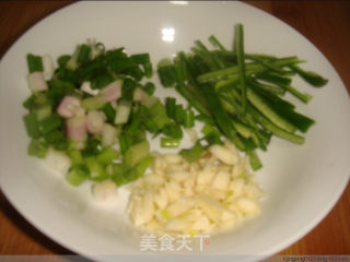 蒜香土豆丝的做法步骤：2
