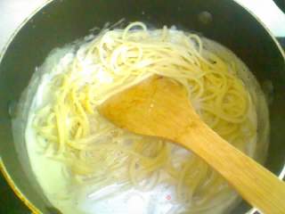 pasta(红白酱混合版)的做法步骤：2