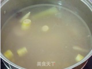 私房养生排骨汤的做法步骤：2