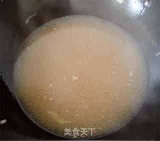 墨鱼汤煮切糕的做法步骤：2