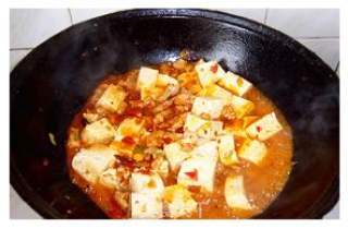 麻婆豆腐的做法步骤：2
