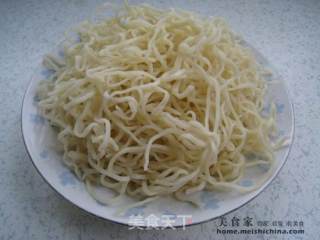 肉丝炒面的做法步骤：2