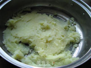 土豆芝士丸的做法步骤：2