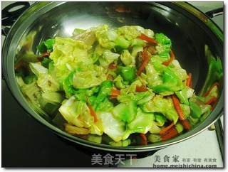 干锅包心菜的做法步骤：2