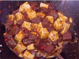 川香双色豆腐的做法步骤：2