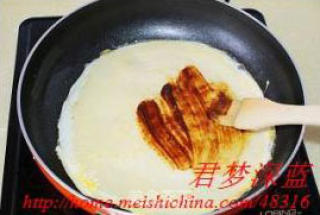 家庭版煎饼果子的做法步骤：2
