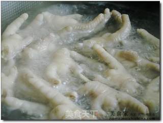 虎皮凤爪的做法步骤：2