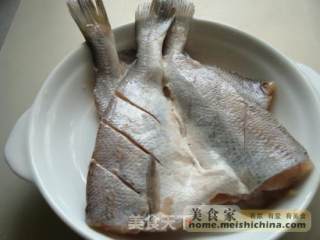 奶酪白果子鱼的做法步骤：2