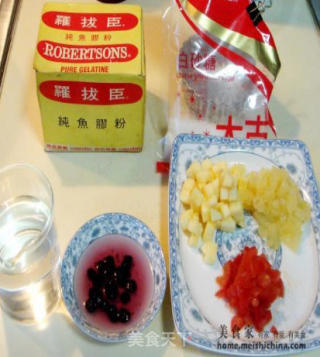 什锦水果布丁的做法步骤：2