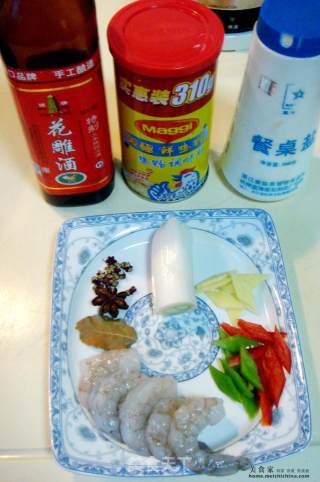 啫喱水晶虾球的做法步骤：2