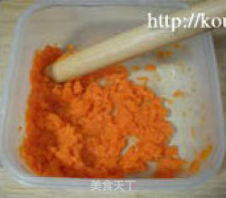 胡萝卜豆沙煎饼的做法步骤：2