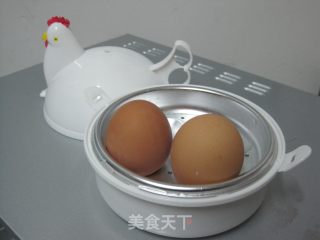 微波版白水煮鸡蛋的做法步骤：2