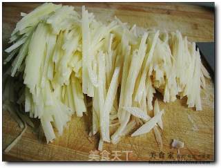 干煸土豆丝的做法步骤：2