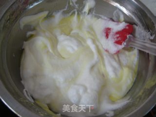 戚风蛋糕的做法步骤：2