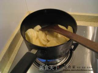 酱炒地三鲜的做法步骤：2