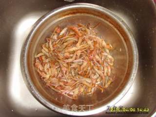 腌制的生吃嘎巴虾的做法步骤：2