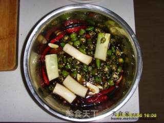 腌制的生吃嘎巴虾的做法步骤：2