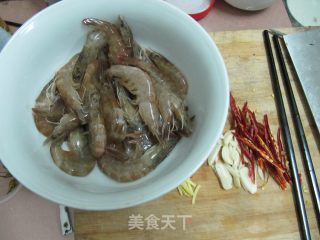 香辣虾的做法步骤：2