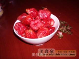 自制草莓酱的做法步骤：2