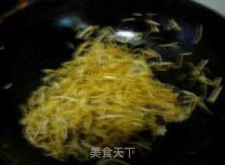 金丝缠虾球的做法步骤：2