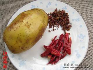 麻辣土豆丝的做法步骤：2