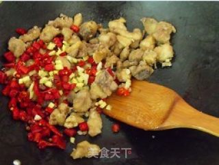 香辣鸡丁的做法步骤：5