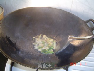 红烧春笋回鱼的做法步骤：2