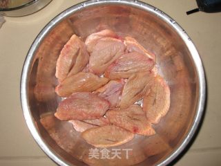 蜜汁烤翅的做法步骤：2