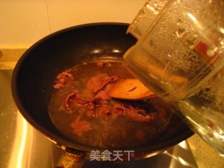 萝卜烧牛肉的做法步骤：2