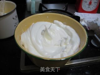 紫薯酸奶戚风蛋糕的做法步骤：2