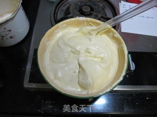 紫薯酸奶戚风蛋糕的做法步骤：2