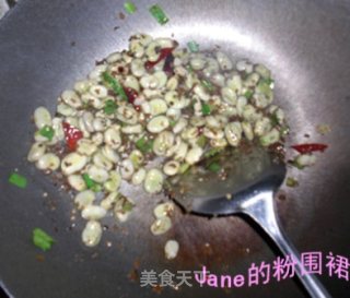 芽菜蚕豆的做法步骤：2