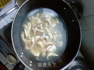 酱香鱿鱼的做法步骤：2