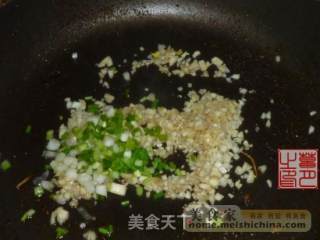 避风塘炒虾的做法步骤：4