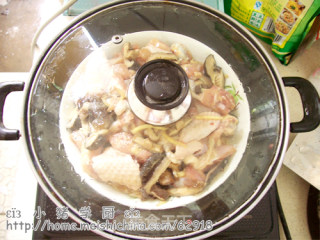 香菇滑鸡的做法步骤：2