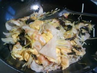 木须炒饼的做法步骤：2