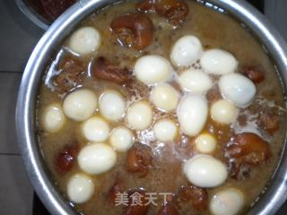 猪脚卤蛋的做法步骤：2