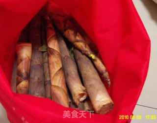 素焖竹笋的做法步骤：2
