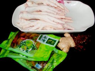 泡椒凤爪的做法步骤：4