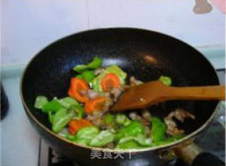 尖椒干豆腐的做法步骤：3