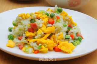 美味蛋炒饭的做法步骤：4