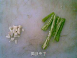 洋葱炒肉的做法步骤：2