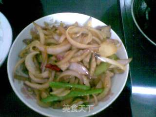 洋葱炒肉的做法步骤：2