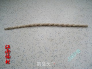 麻花的做法步骤：4