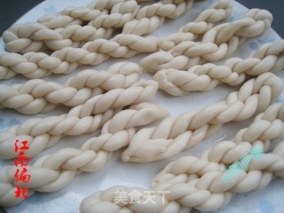 麻花的做法步骤：4